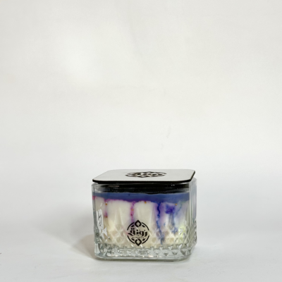 Square Oud fancy blue Candle